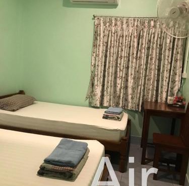 Vitoonguesthouse2fanrooms & Aircondition