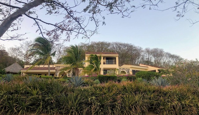 Walk to the Beach in Rancho Santana in Tola