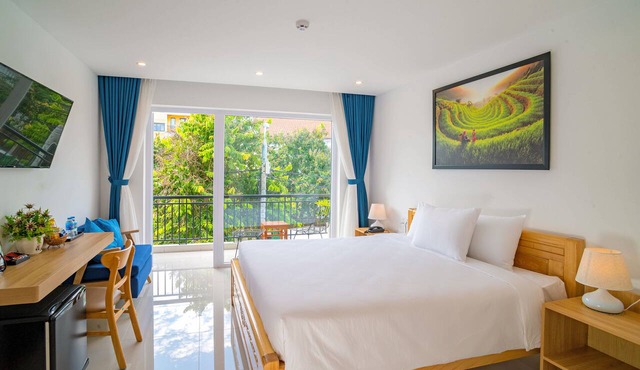 White House Central Villa in Da Nang
