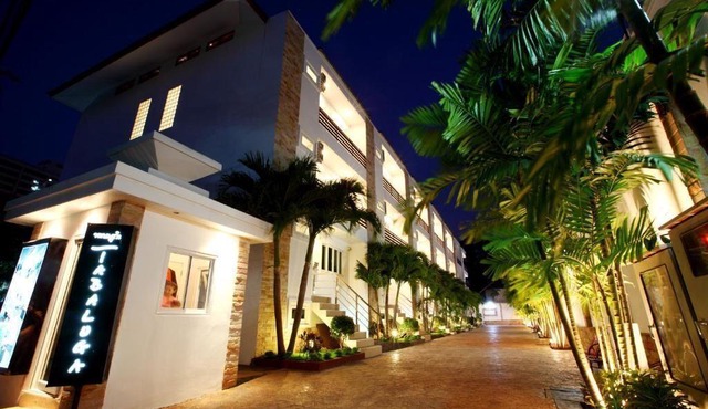 Wongamat 4-Bedroom Pool Villa in Pattaya in Muang Pattaya