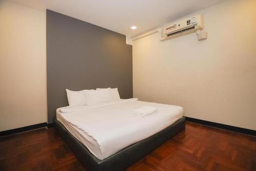 XX GO INN BTS ST Louis Silom - โกอินน์ บีทีเอส เซนต์หลุยส์ สีลม 4 in Yan Nawa