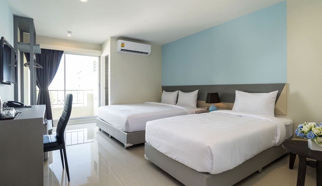 Zircon Hotel