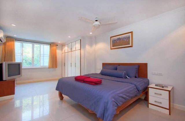 Argyle 1 Bed (15) 80 m2 Phratamnak in Pattaya
