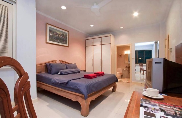 Argyle 1 Bed (4) 80 m2 Phratamnak in Muang Pattaya