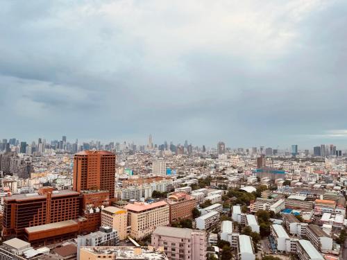 Ratchadaphisek Apartment | 辉煌象神庙主路地铁旁 全配套设施高端公寓 网红打卡地