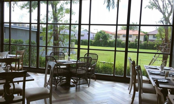 Mueang Samut Prakan District Hotel | Hotel ∙ 127 guests