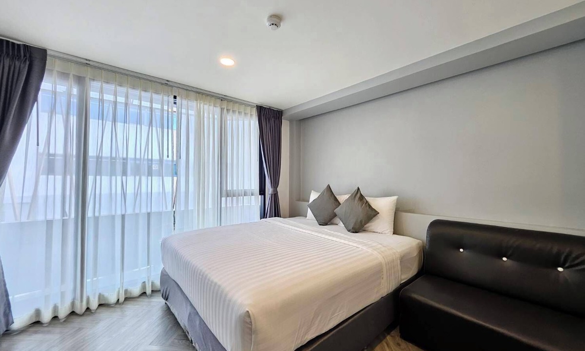 Khlong San Hotel | 14 Sathorn hotel