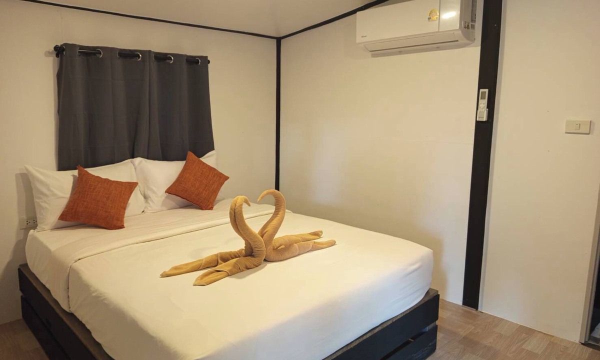 Bai Lan Hotel | Faye Orchid Resort