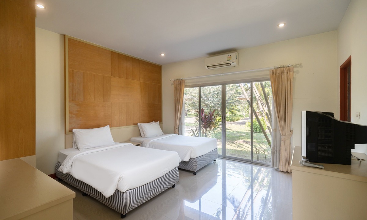 Ban Na Hotel | Thara Cholapruek Resort