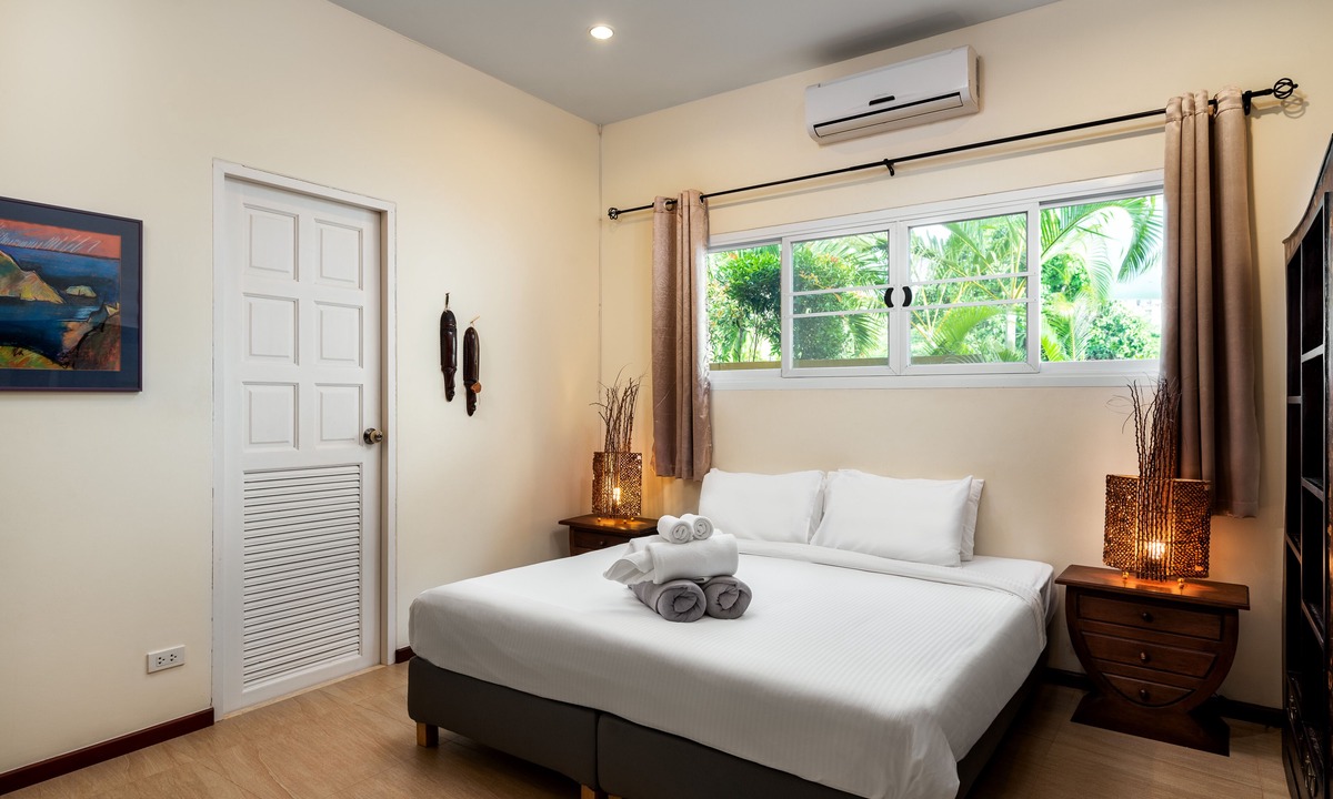 Nai Harn House | Chaba Pool Villa