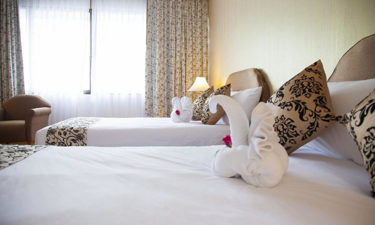 Trang Hotel | Thumrin Thana Hotel