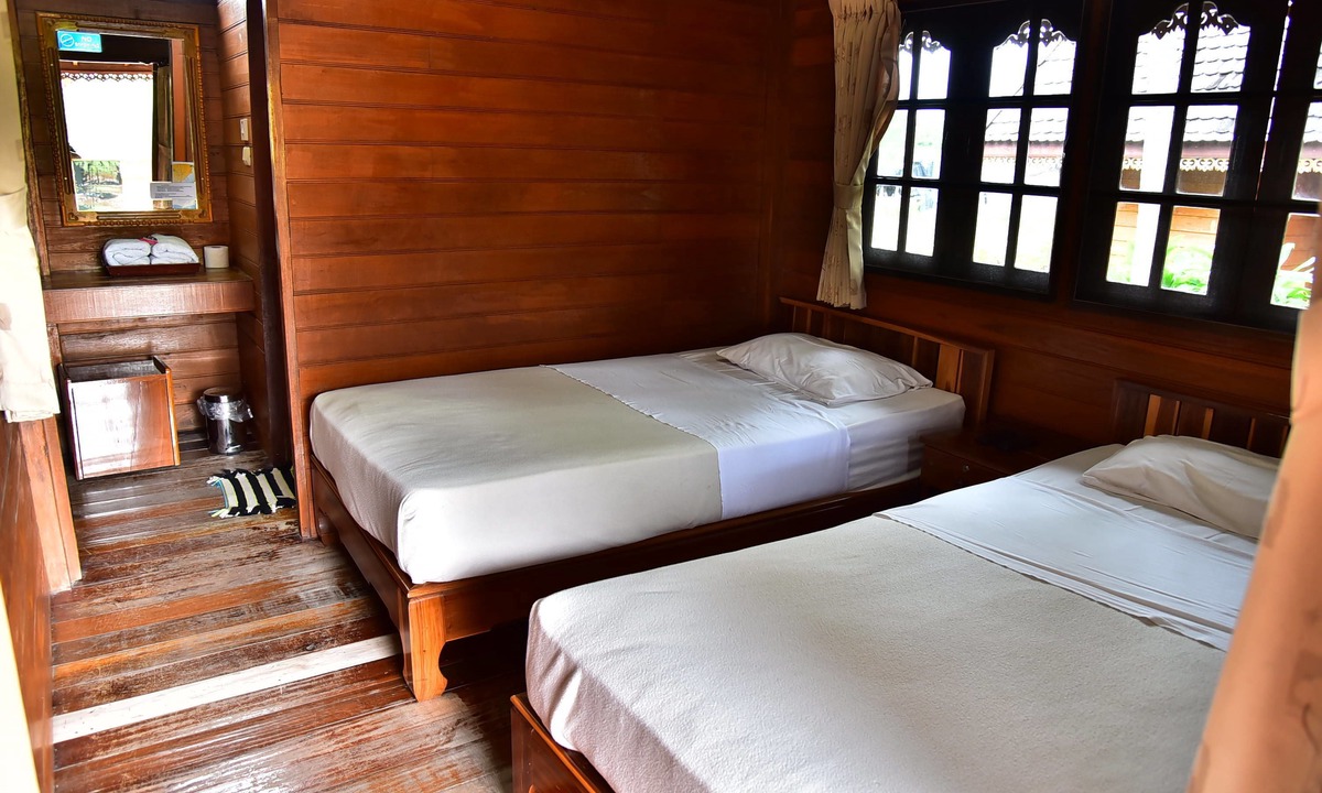 Kui Buri Hotel | Little Home Beach