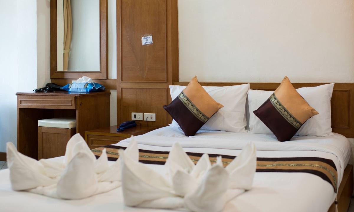 Nanai Road Hotel | Magnific Patong