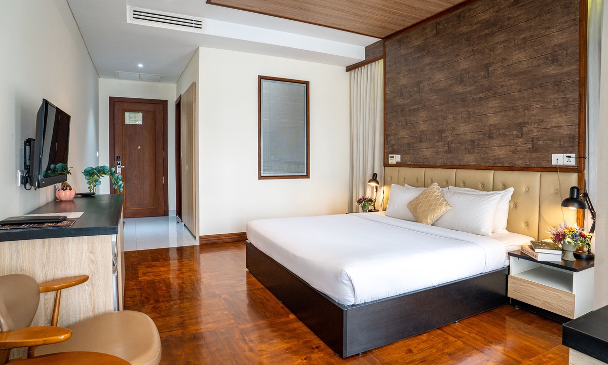 Daun Penh Hotel | LCS Hotel & Apartment