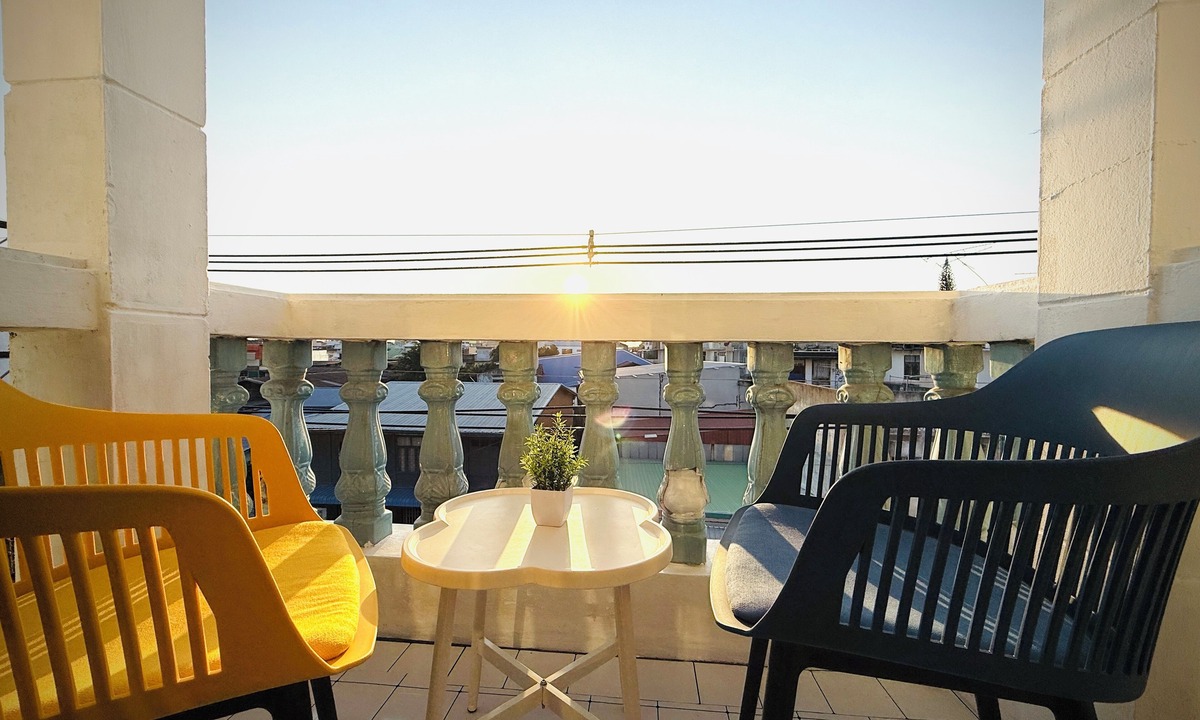 Nai Muang Hostel | Hee Pee hostel