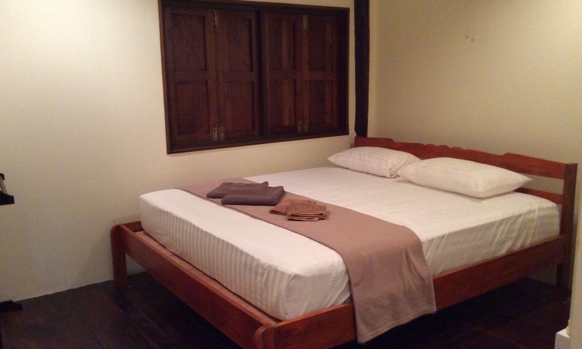 Ko Lanta Old Town House | Shine Talay Guesthouse
