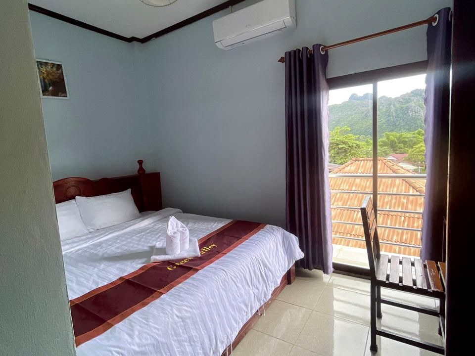 Vang Vieng House | Smile Guesthouse