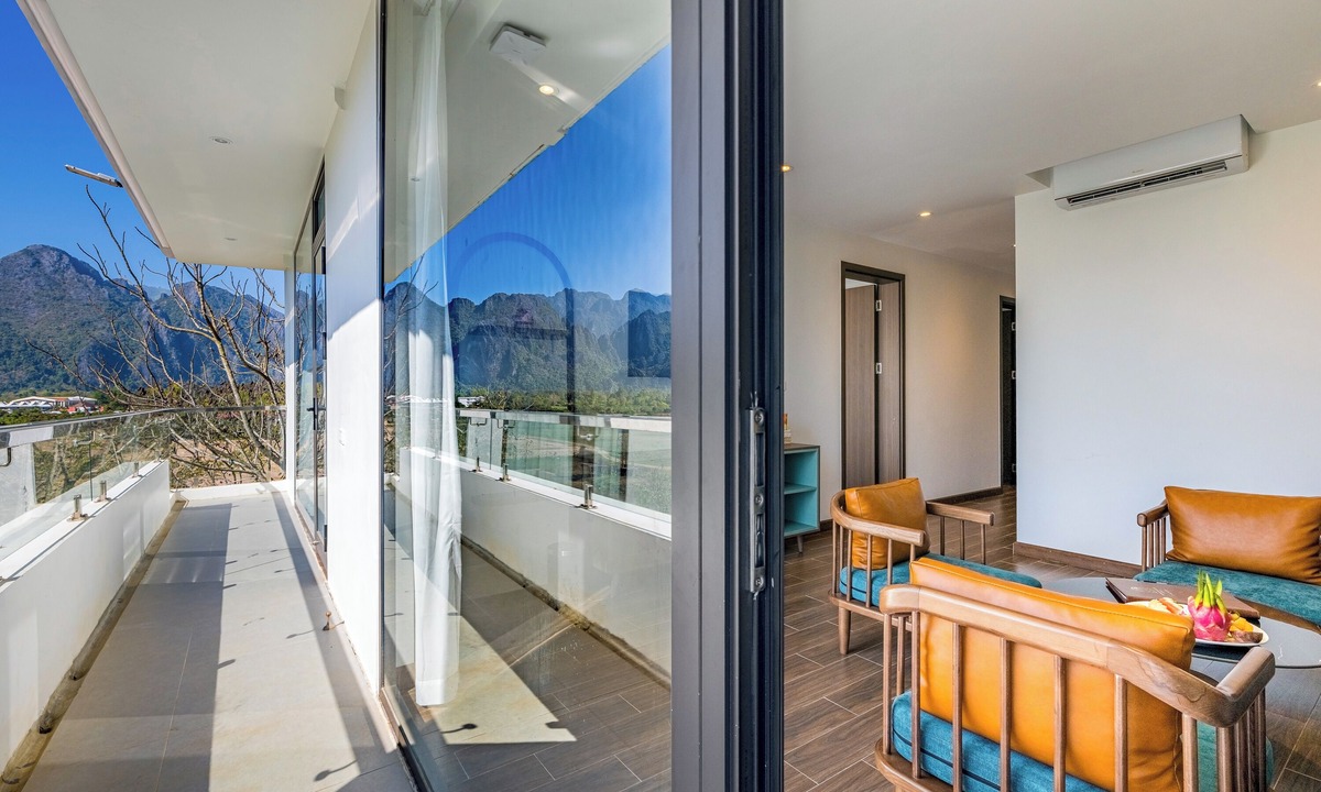 Vang Vieng Resort | Sunrise Mountain View Resort