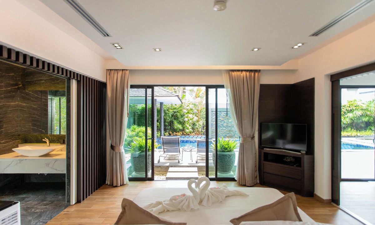Choeng Thale Villa | Tropical Haven 4 Bedroom Pool Villa