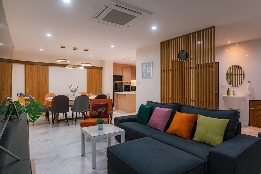 Bangkok Central Business District House | MODERN - 6Beds, CITY CENTER, Phrom Phong BTS, Emquartier, Terminal 21