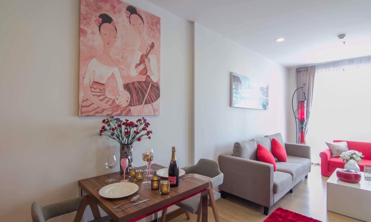 Chang Khlan Apartment | Romantic Honeymoon Siam Suite, Central Chiang Mai