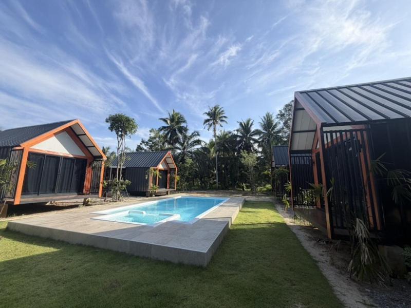 Chumphon Resort | Paradise Palm PoolVilla