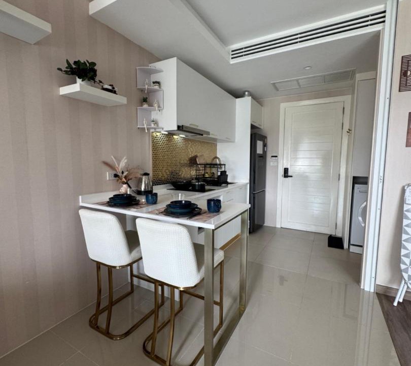 Phuket Apartment | Luxury One-Bedroom Apartment in the Heart of Phuket
