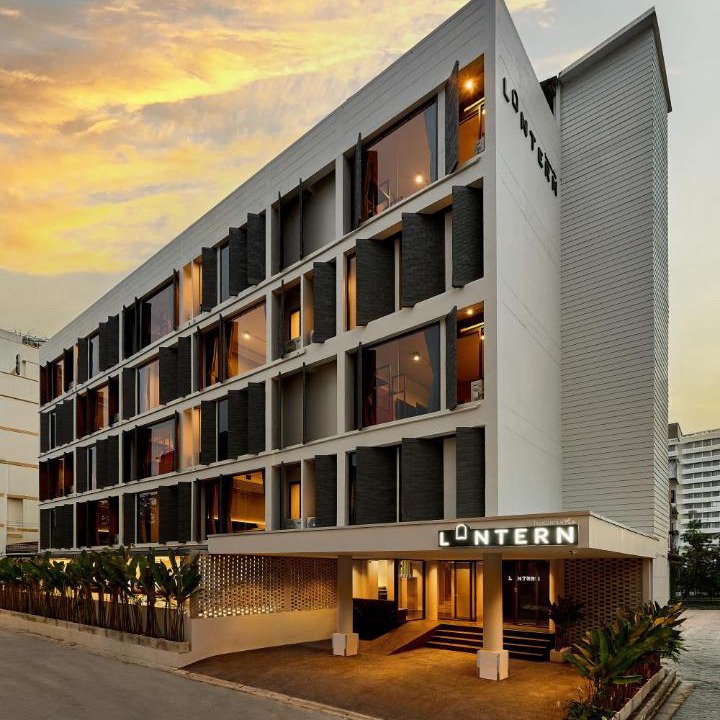 Chang Khlan Hotel | Lantern Chiang Mai Night Bazaar Hotel