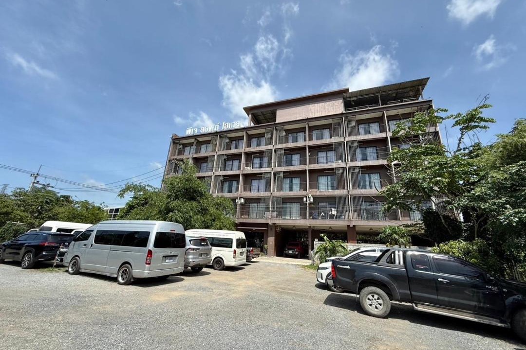 Lop Buri Hotel | PJ Loft Hotel EV Station Lopburi