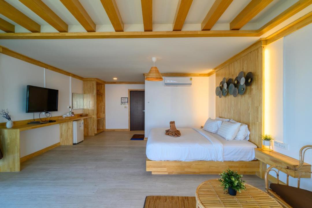 Koh Lan Hotel | Baanrimnam Kohlarn บ้านริมน้ำเกาะล้าน