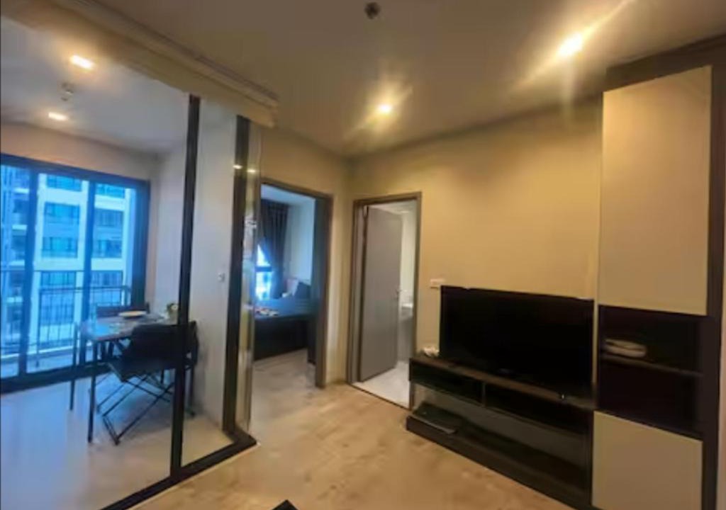 Pattaya Bay Apartment | Modern 1BR at The Base Pattaya Central