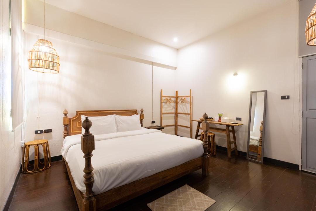 Thapae Villa | Historic Villa in Thapae