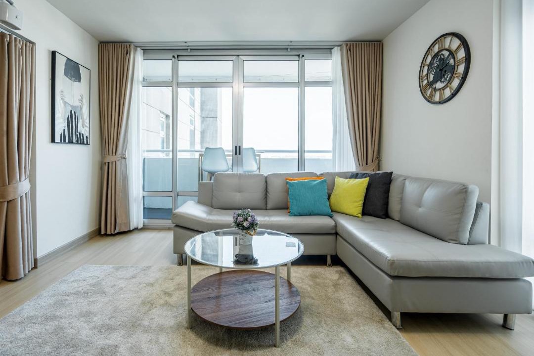 Ban Mai Apartment | Nordic Minimal 3BR with Tub Near Impact Arena DMK Airport
