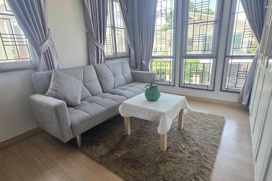 Racha Thewa Villa | Private & Peaceful House 15 Mins From BKK Airport