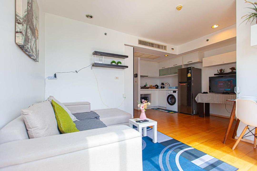 Ekkamai Apartment | Spacious 1Bedroom Hideaway BTS Thonglor