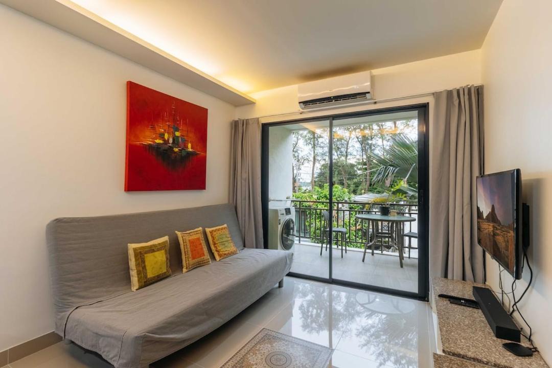 Rawai Apartment | Walk to Beach & Cafe Near Promthep Cape C330