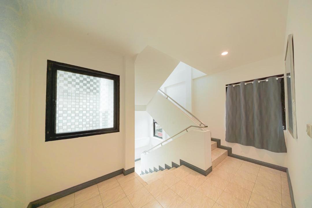 Ban Chang House | Gao Lighthouse Phala Beach
