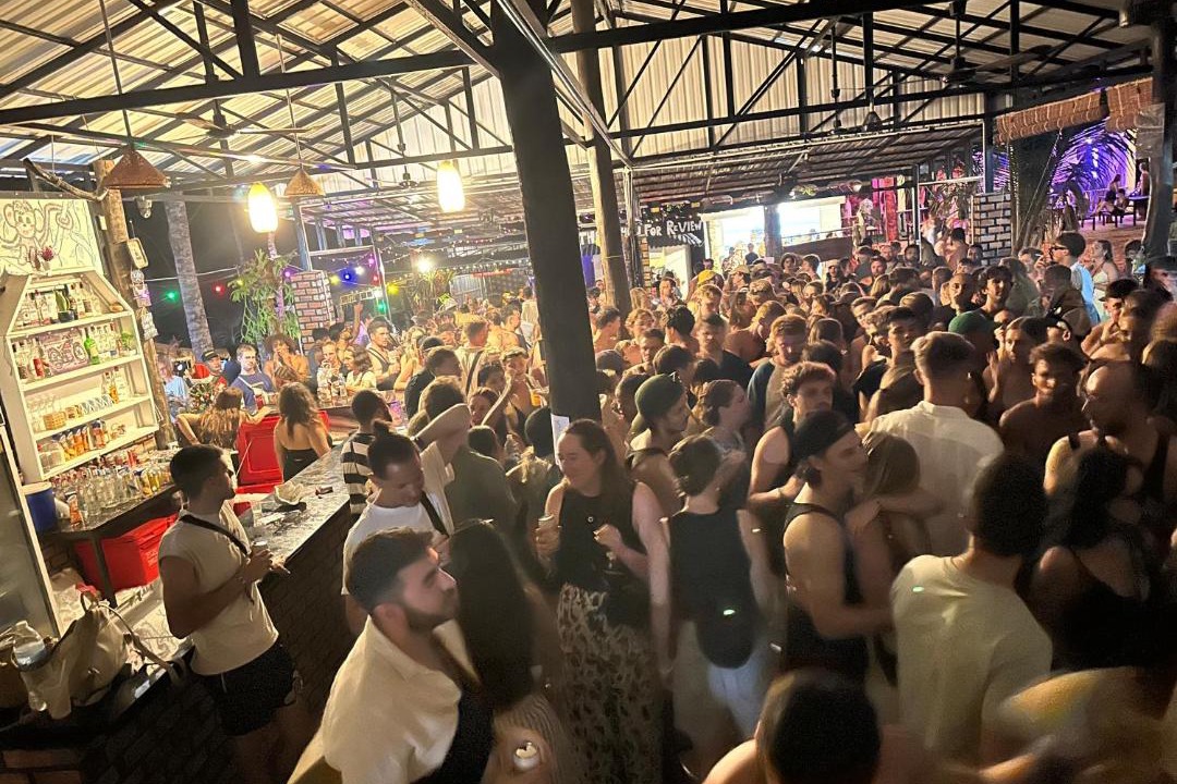 Koh Rong Hostel | David's Hostel & Restaurant