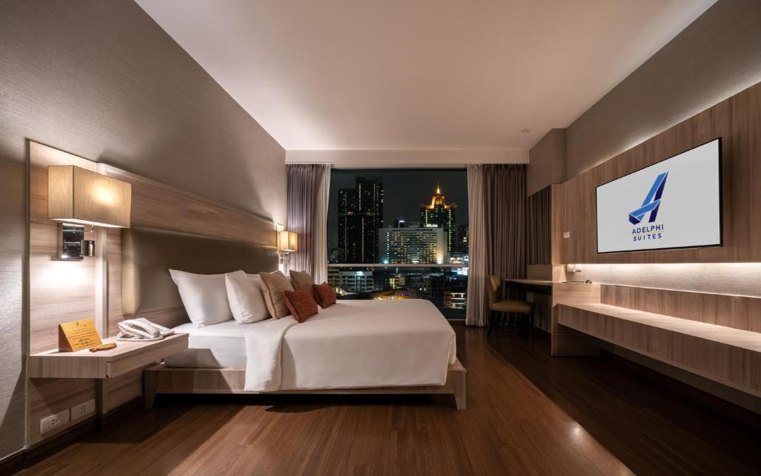 Nana Hotel | Adelphi Suites Bangkok