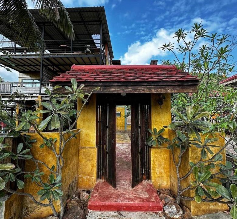 Sam Roi Yot Bed & Breakfast | Golden Mango House