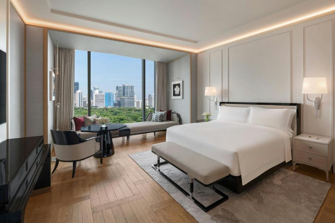 Lumphini Hotel | The Ritz-Carlton, Bangkok