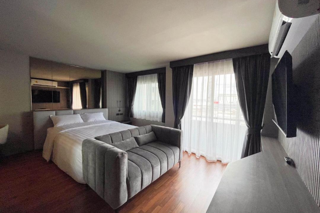 Ramkhamhaeng Hotel | We Hotel