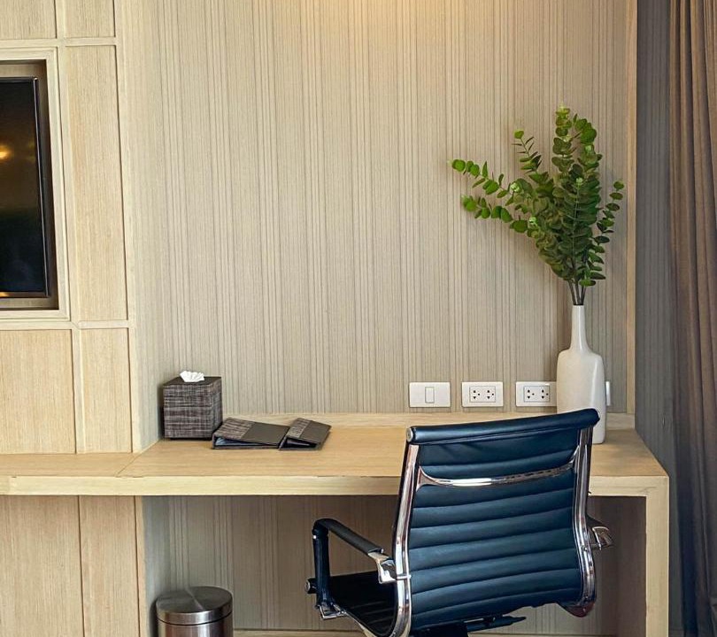 Nana Hotel | Eleven Bangkok Sukhumvit 11 by Kingston Hotels