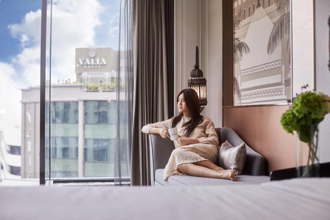 Khlong Tan Hotel | Valia Bangkok Sukhumvit 24 by Kingston Hotels