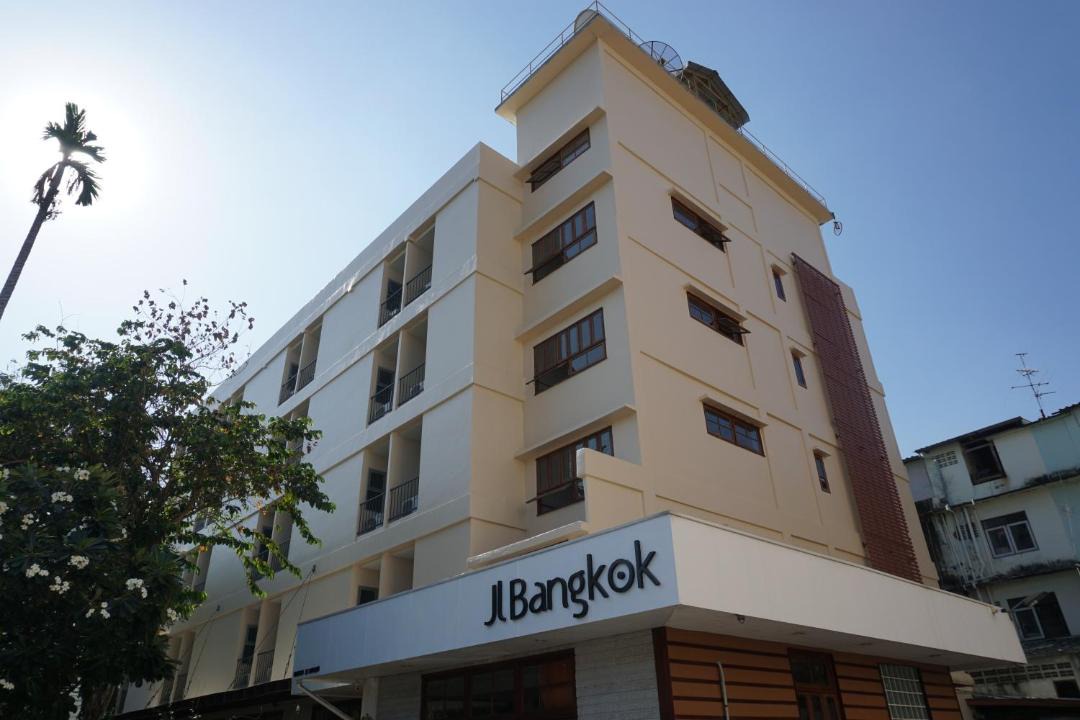 Ramkhamhaeng Hotel | JL Bangkok Hotel