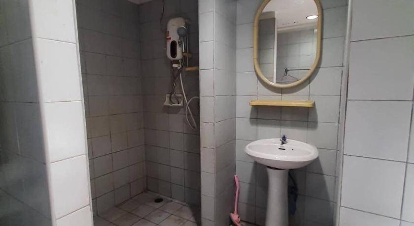 Photo of Bathroom in Mueang Samut Prakan District