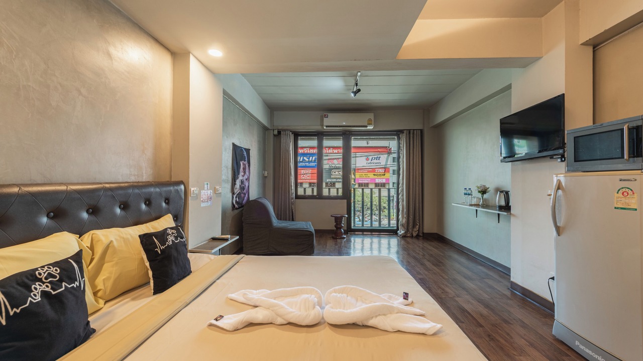 Photo of Bedroom in Racha Thewa