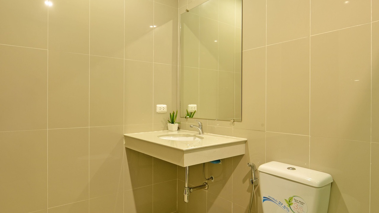 Photo of Bathroom in Pak Nam