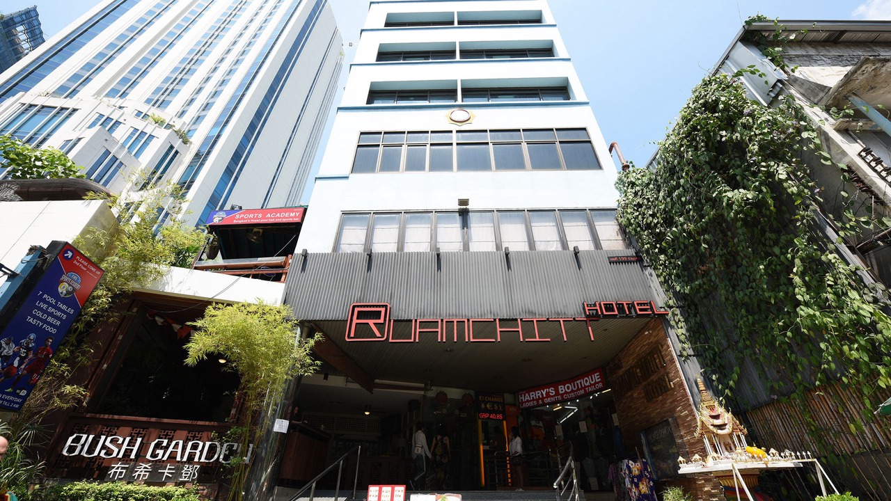 Photo of Outdoor in Khlong Toei Nuea