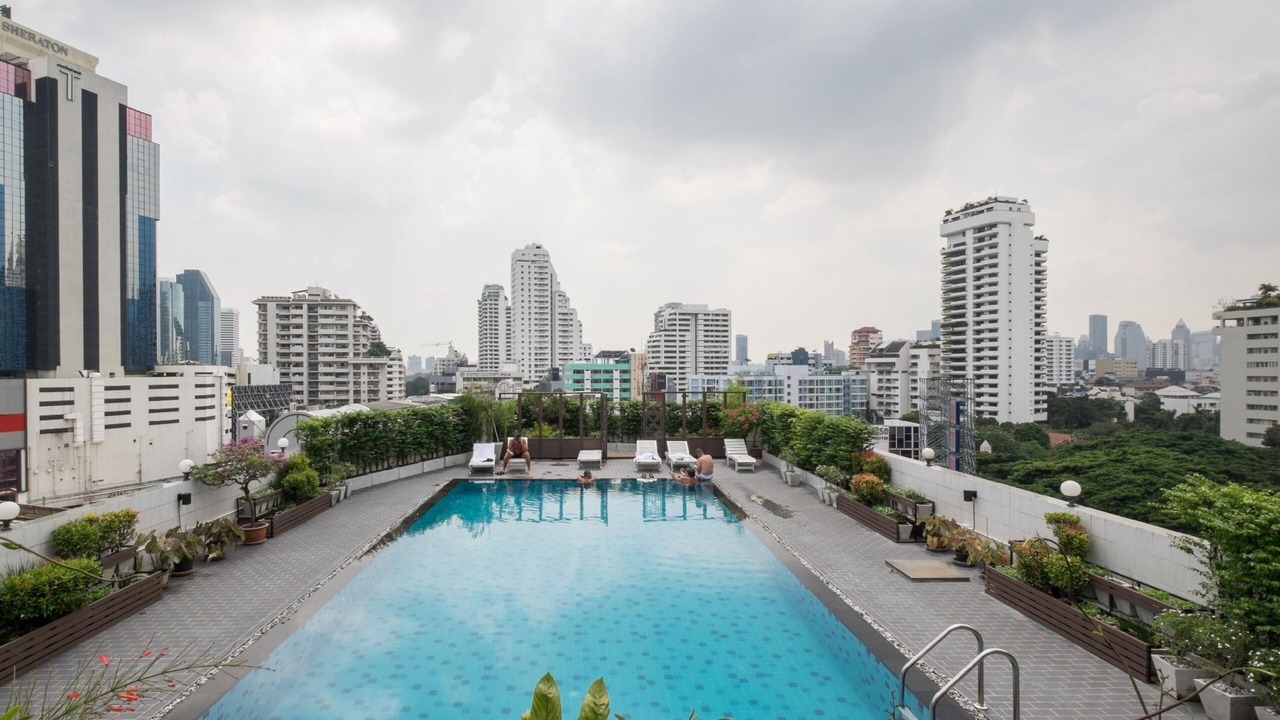 Photo of Outdoor in Khlong Toei Nuea